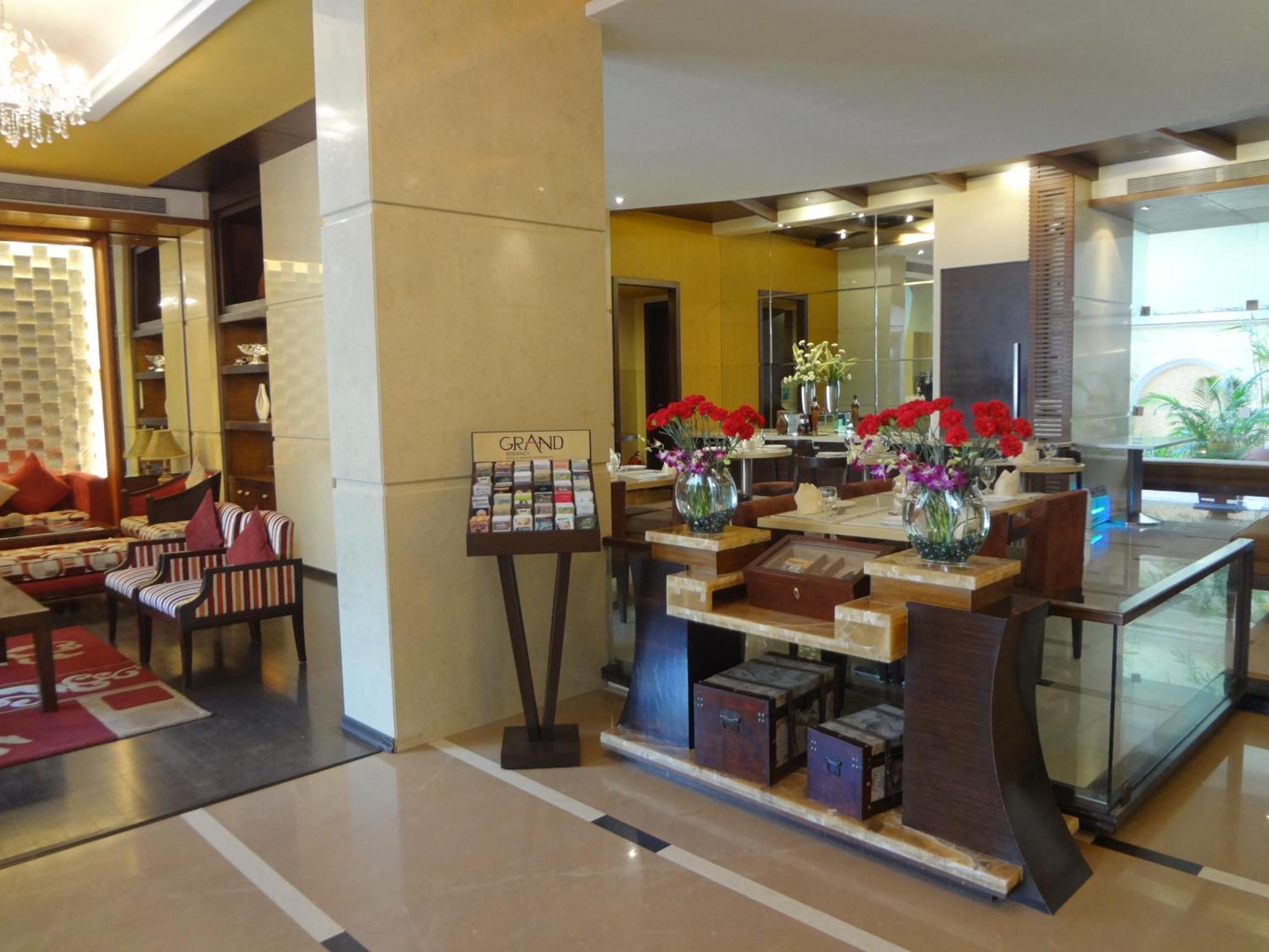 Grand Residency Hotel & Serviced Apartments Βομβάη Εξωτερικό φωτογραφία