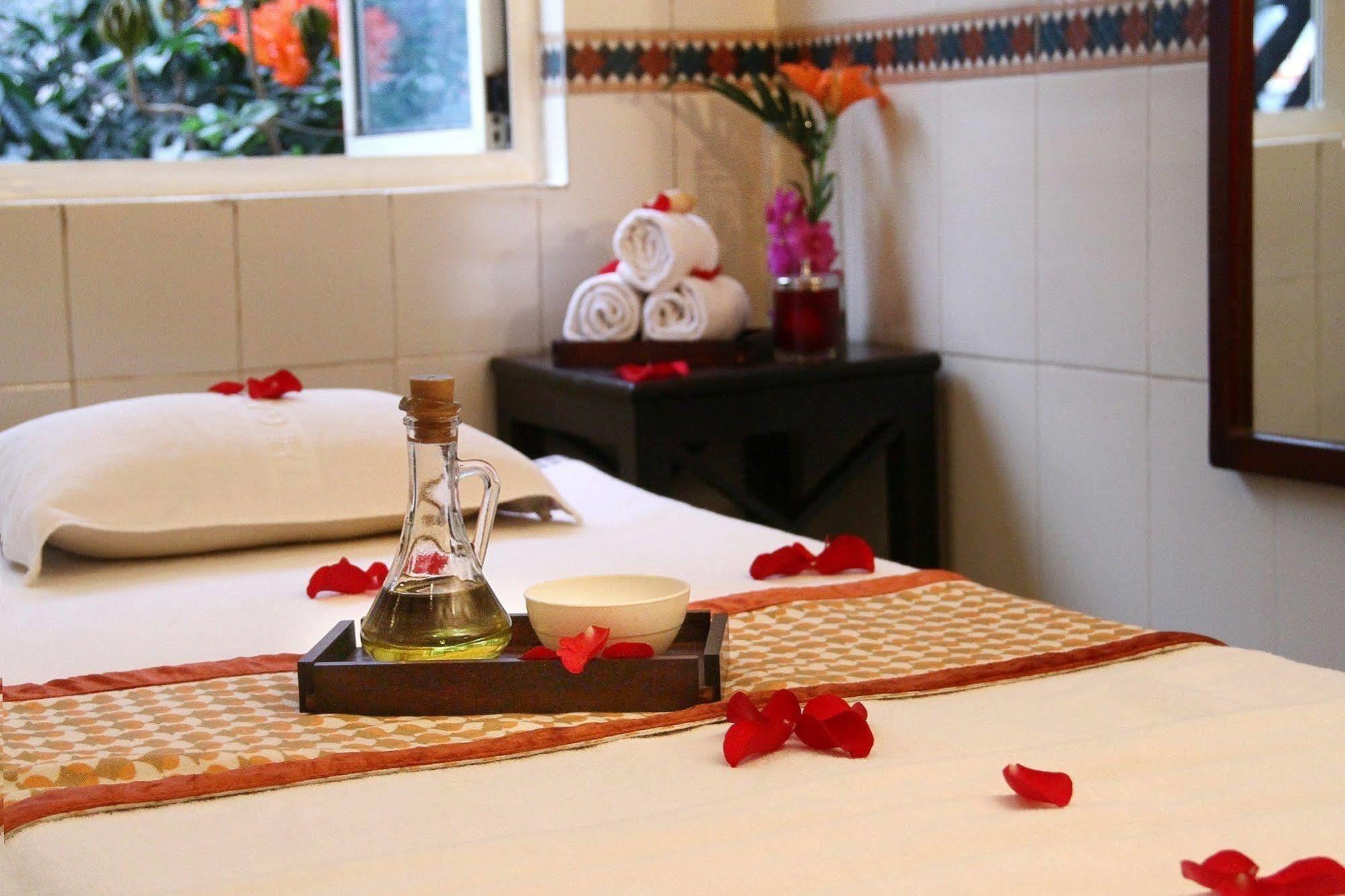 Grand Residency Hotel & Serviced Apartments Βομβάη Εξωτερικό φωτογραφία